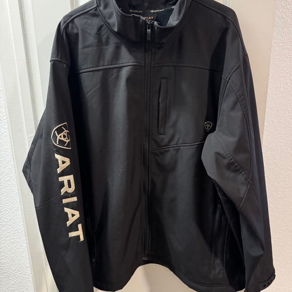 Ariat Black Softshell Jacket Men’s XXL – Fleece Lined, Water & Wind Resistant - Picture 1 of 4
